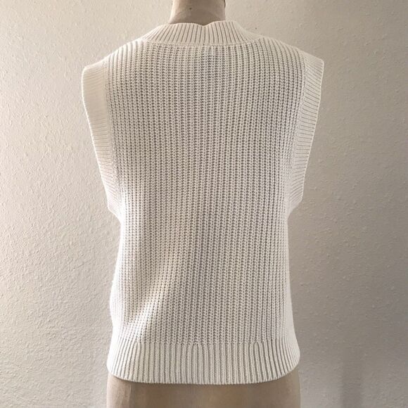 H&M Ivory Neutral Preppy Academia Knit Sleeveless Sweater Vest - XS - Picture 3 of 5